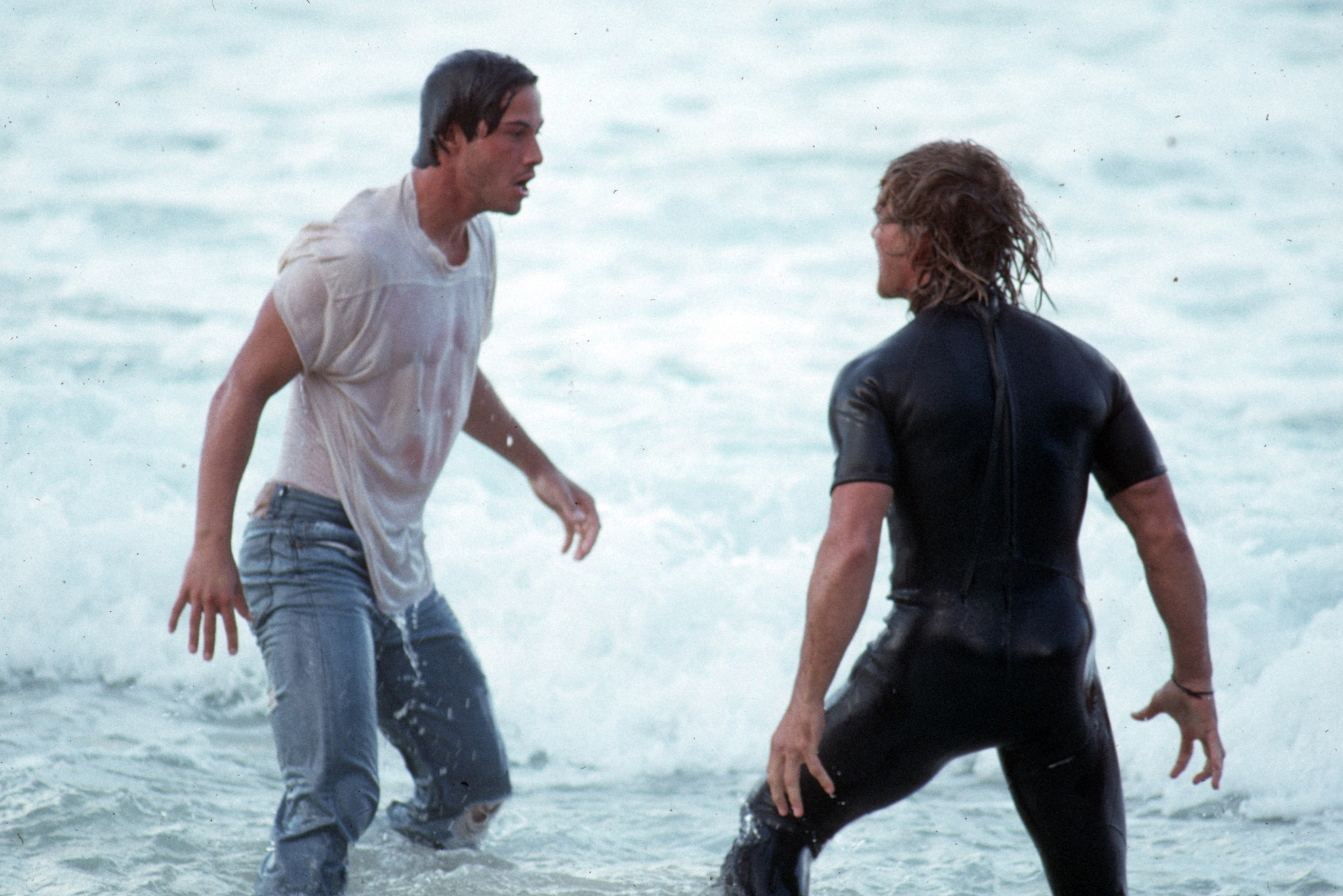 Still of Keanu Reeves and Patrick Swayze in Point Break (1991)