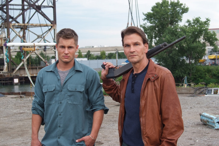 Still of Patrick Swayze and Travis Fimmel in The Beast (2009)