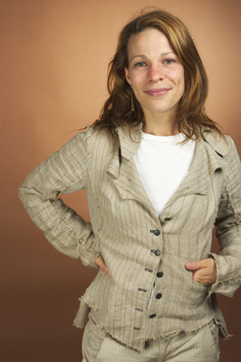 Lili Taylor at event of Casa de los babys (2003)