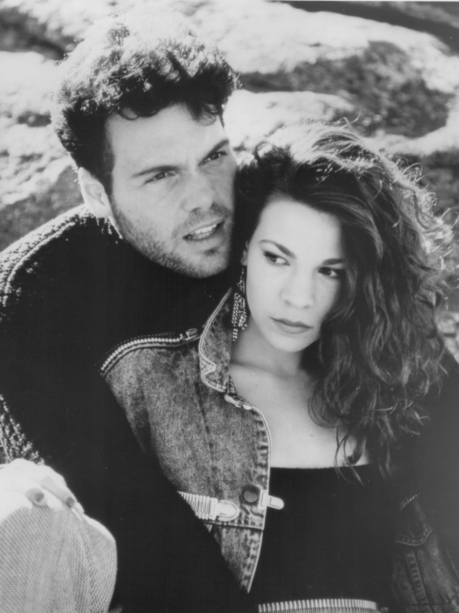 Still of Vincent D'Onofrio and Lili Taylor in Mystic Pizza (1988)