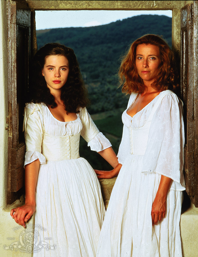 Still of Kate Beckinsale and Emma Thompson in Much Ado About Nothing (1993)