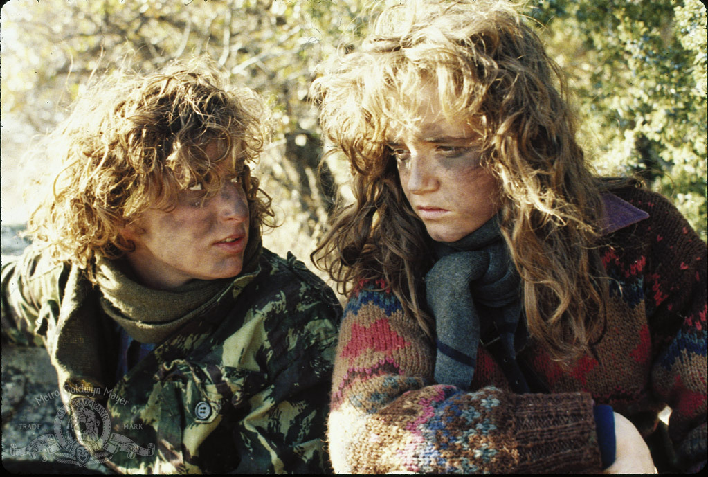 Still of Jennifer Grey and Lea Thompson in Red Dawn (1984)