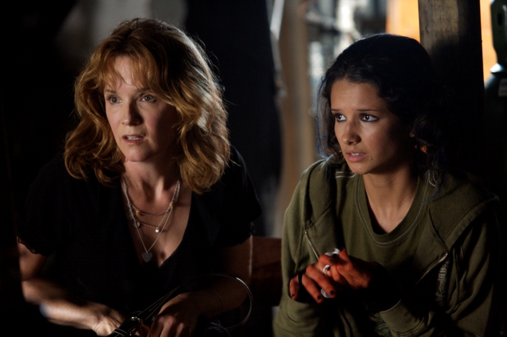 Still of Lea Thompson and Alice Greczyn in Exit Speed (2008)
