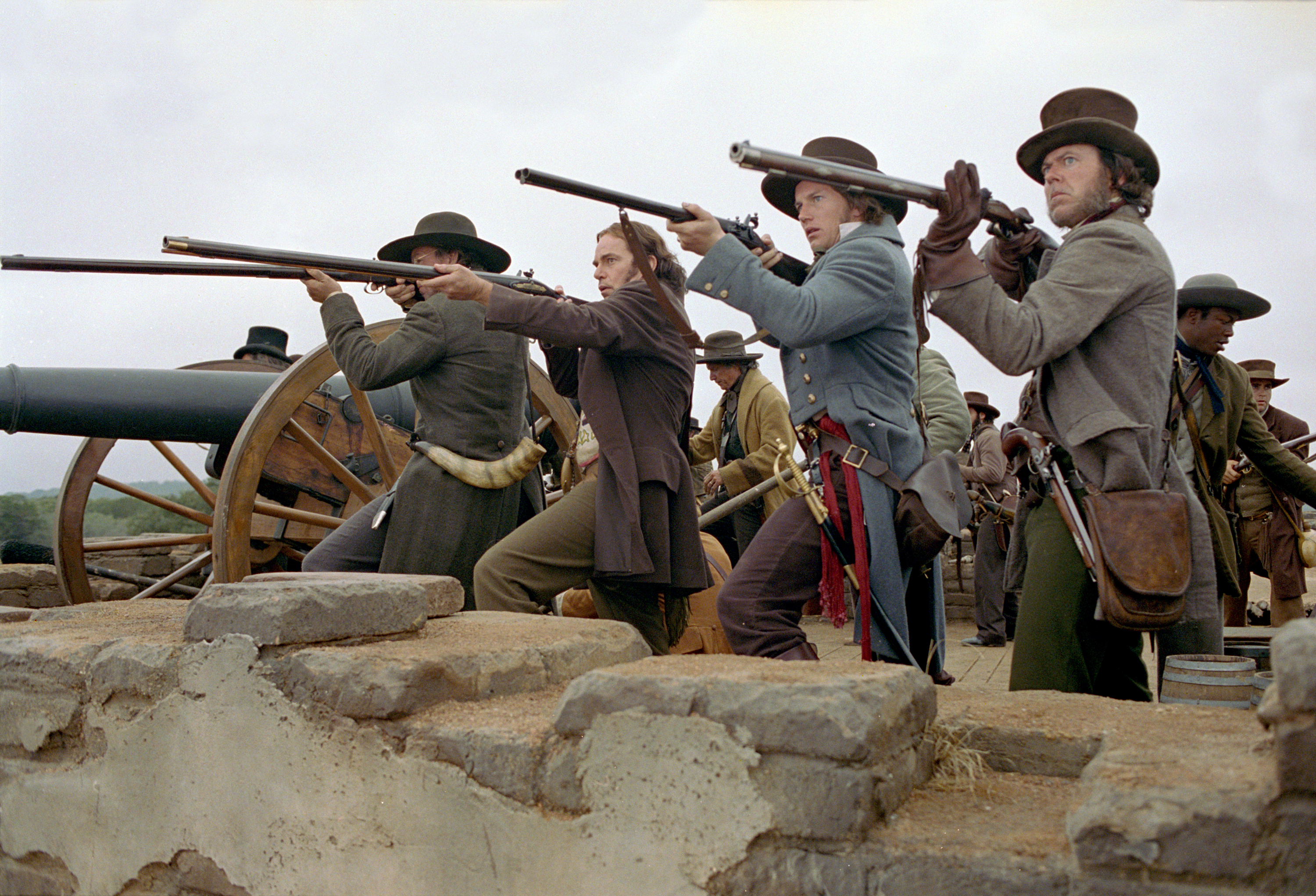Still of Billy Bob Thornton, Kevin Page and Patrick Wilson in The Alamo (2004)