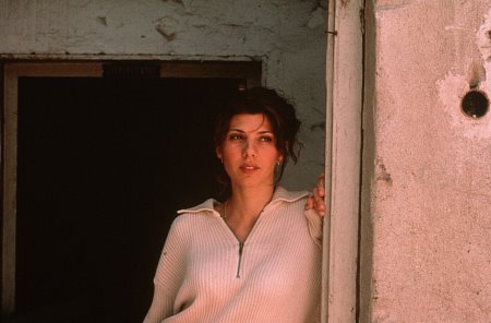 Still of Marisa Tomei in Welcome to Sarajevo (1997)