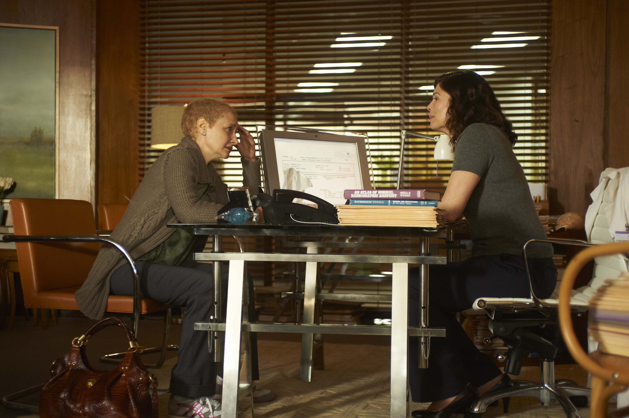 Still of Jeanne Tripplehorn and Patricia Clarkson in Five (2011)