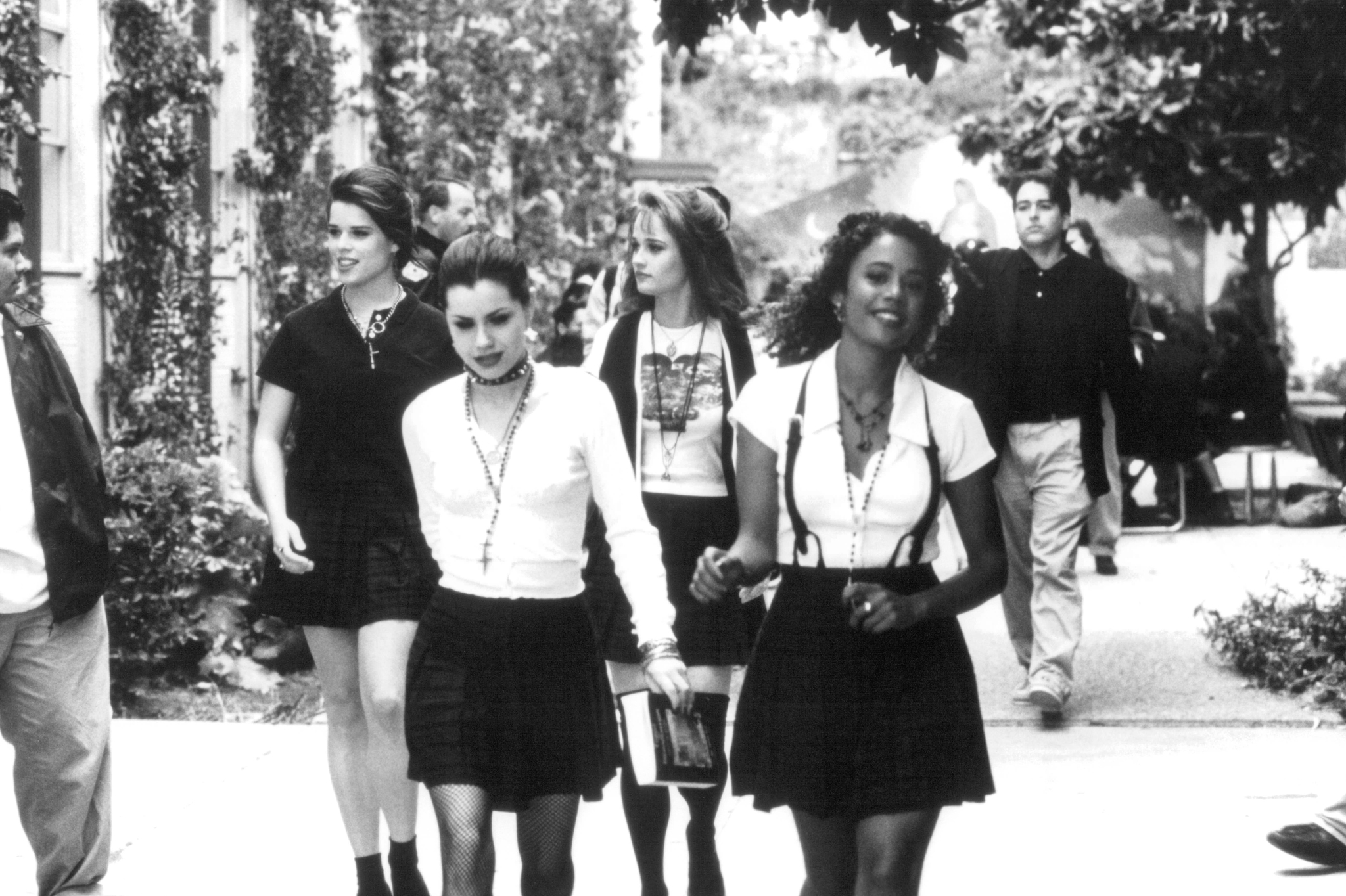 Still of Fairuza Balk, Neve Campbell, Robin Tunney and Rachel True in The Craft (1996)