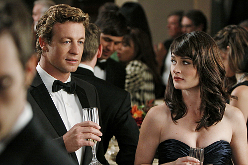 Still of Robin Tunney and Simon Baker in Mentalistas (2008)