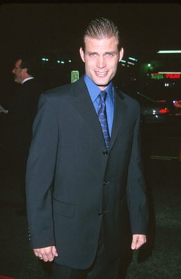 Casper Van Dien at event of Charlie's Angels (2000)
