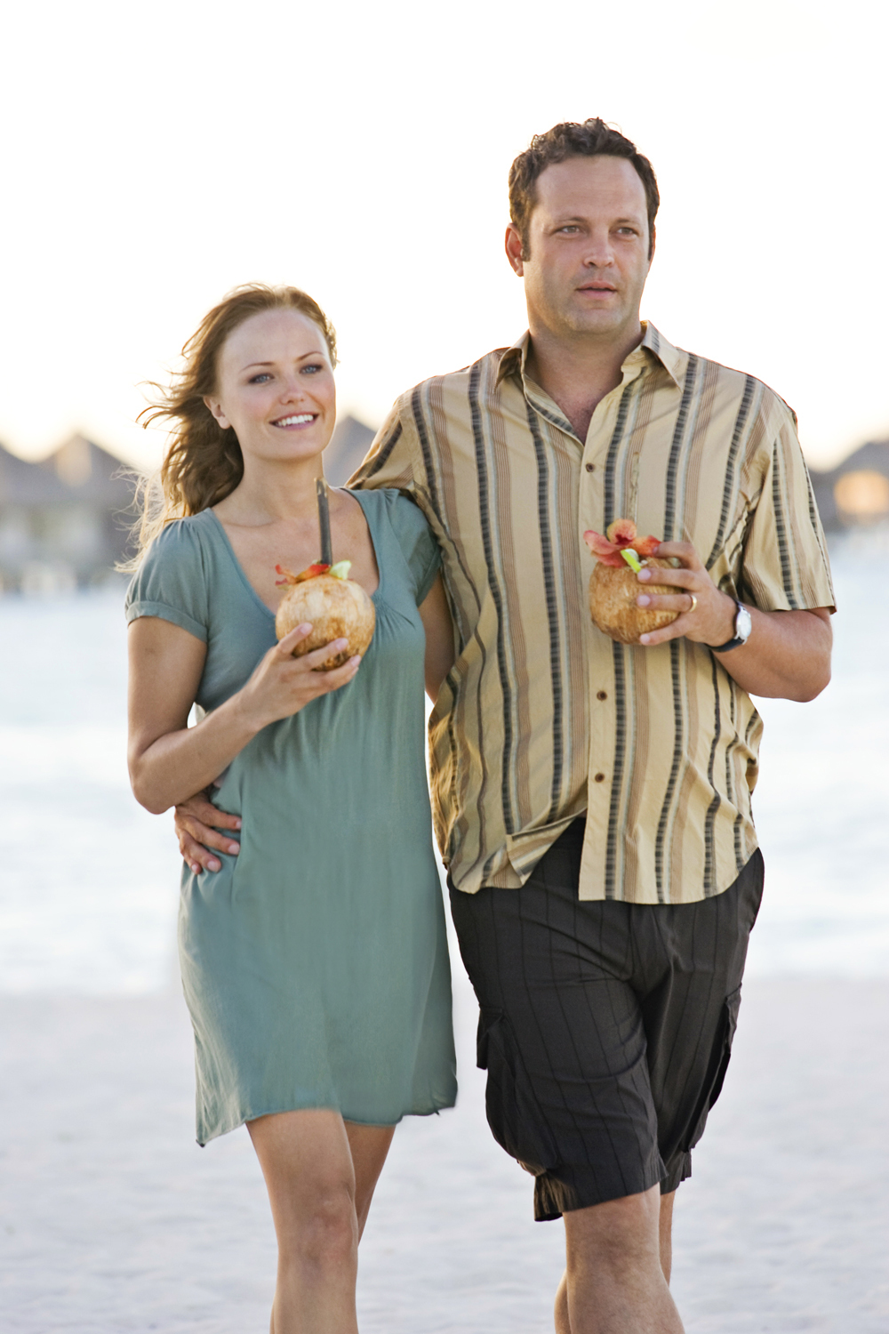 Still of Vince Vaughn and Malin Akerman in Couples Retreat (2009)