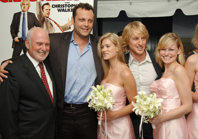 Vince Vaughn, Owen Wilson and Michael Lynne at event of Wedding Crashers (2005)