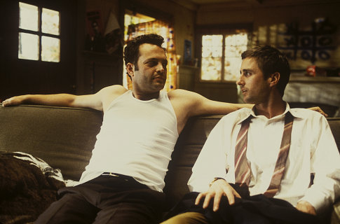 Still of Vince Vaughn and Luke Wilson in Old School (2003)