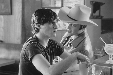 Still of Vince Vaughn and Joaquin Phoenix in Clay Pigeons (1998)