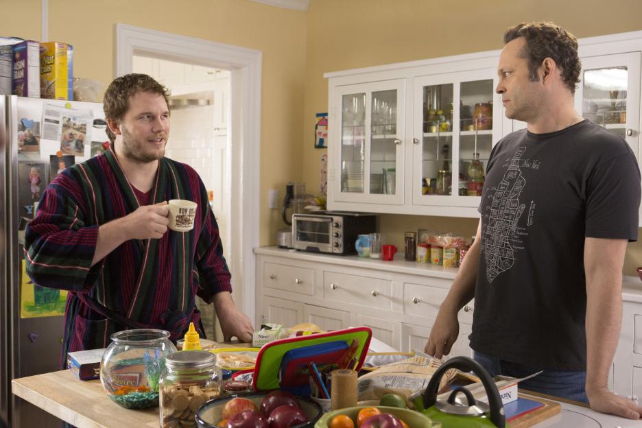 Still of Vince Vaughn and Chris Pratt in Anoniminis tetis (2013)