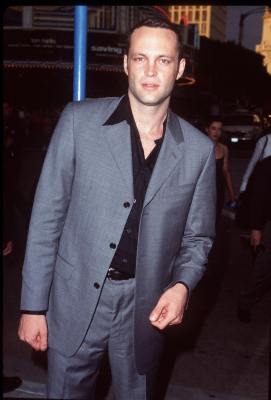 Vince Vaughn at event of Return to Paradise (1998)