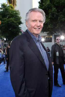 Jon Voight at event of Transformers (2007)
