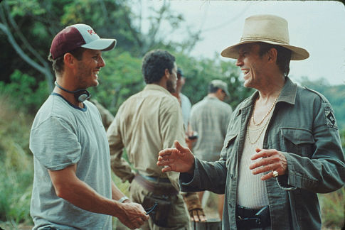 Director PETER BERG with CHRISTOPHER WALKEN on the set of the action-adventure The Rundown.