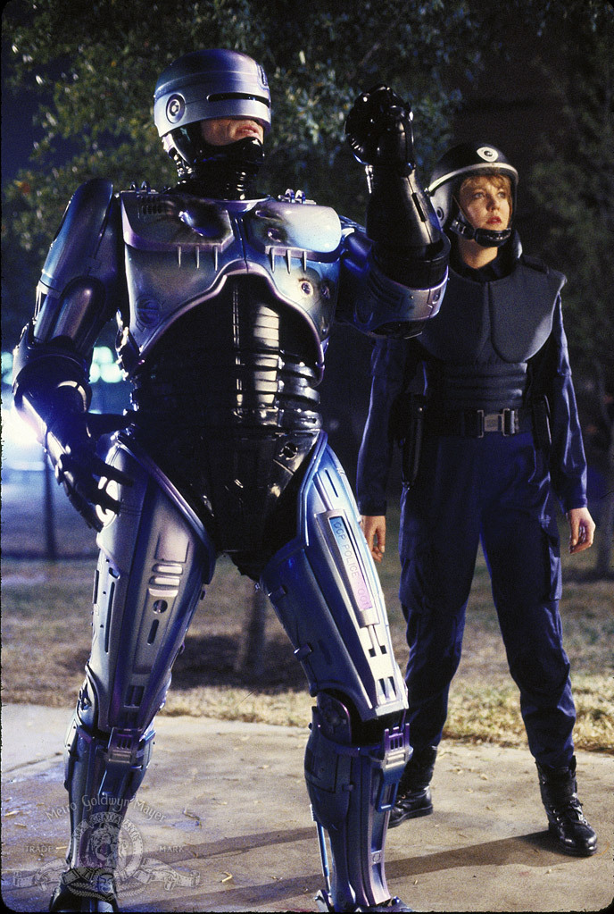 Still of Nancy Allen and Peter Weller in RoboCop 2 (1990)