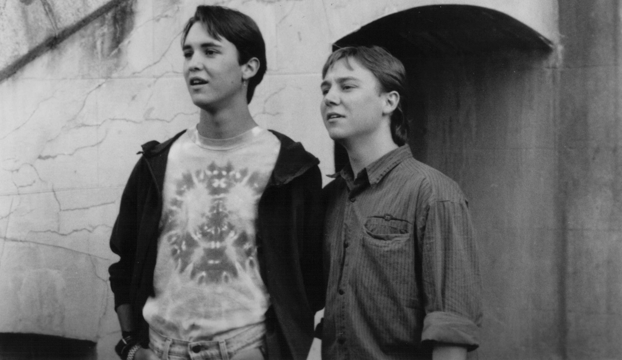 Still of Wil Wheaton and Keith Coogan in Toy Soldiers (1991)