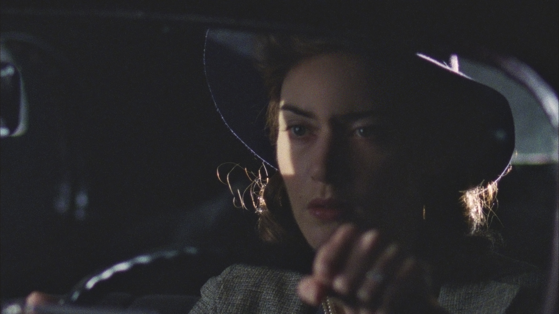 Still of Kate Winslet in Mildred Pierce (2011)