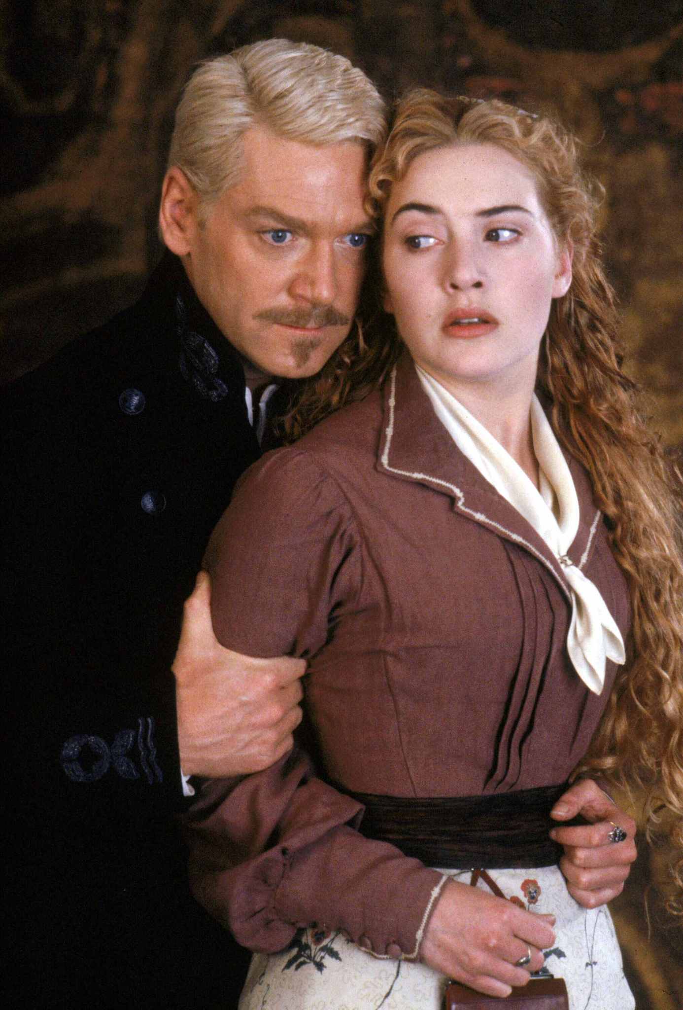 Still of Kenneth Branagh and Kate Winslet in Hamlet (1996)