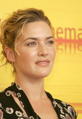 Kate Winslet at event of Finding Neverland (2004)