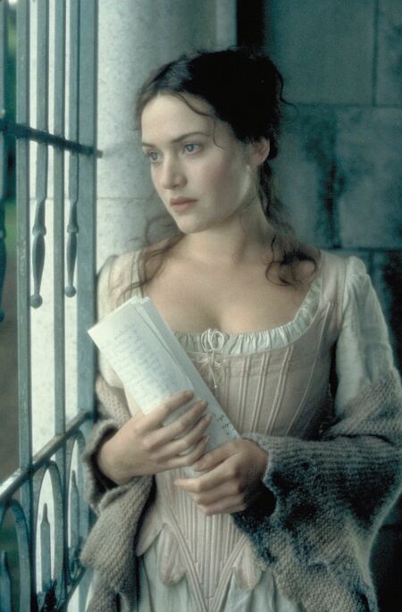 Still of Kate Winslet in Quills (2000)