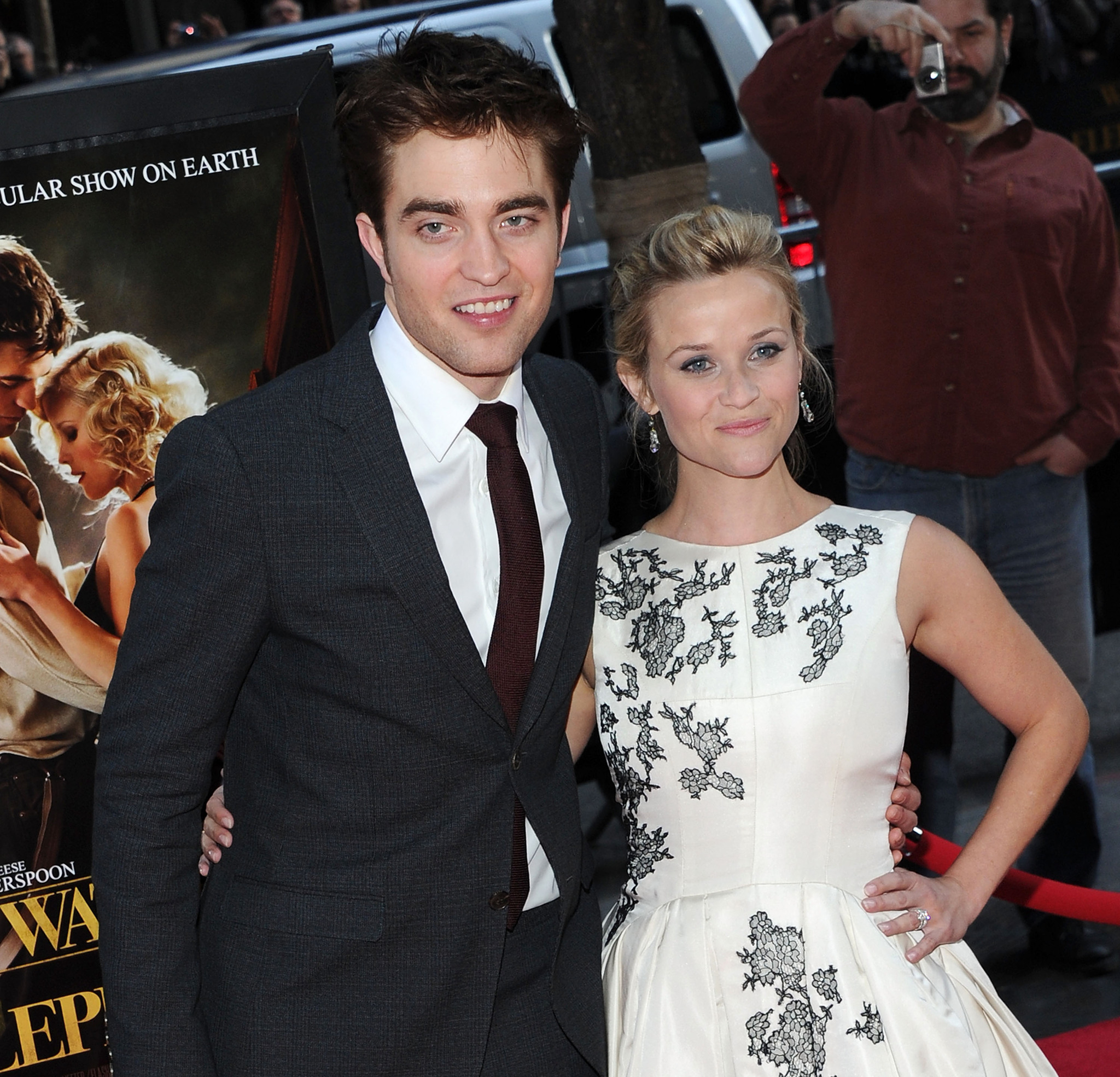 Reese Witherspoon and Robert Pattinson at event of Vanduo drambliams (2011)