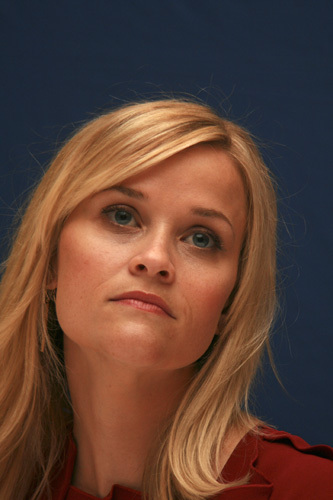 Reese Witherspoon 04-02-2011