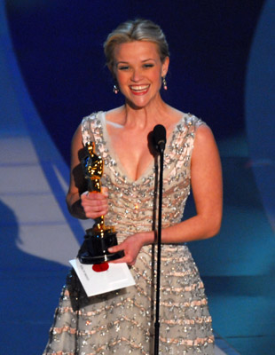 Reese Witherspoon at event of The 78th Annual Academy Awards (2006)
