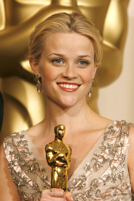 Reese Witherspoon at event of The 78th Annual Academy Awards (2006)