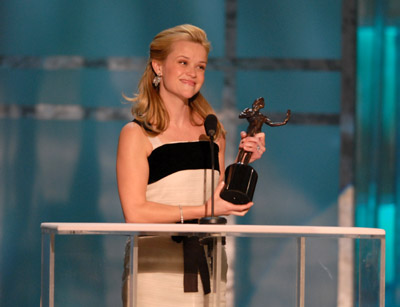 Reese Witherspoon at event of 12th Annual Screen Actors Guild Awards (2006)