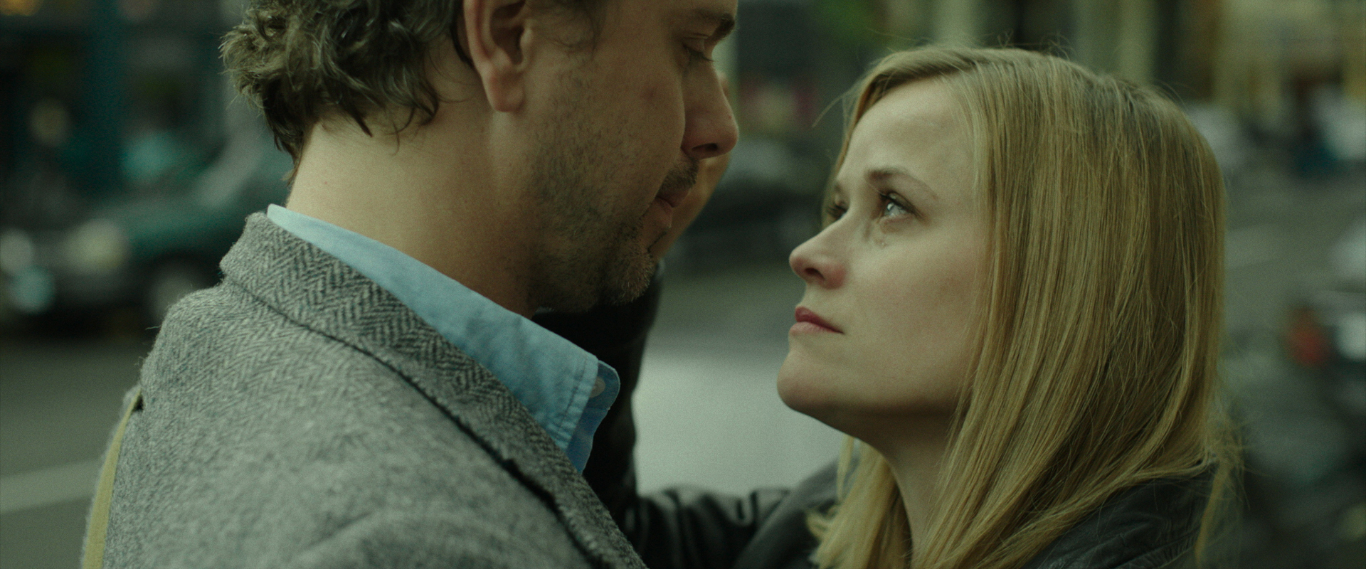 Still of Reese Witherspoon and Thomas Sadoski in Laukine (2014)