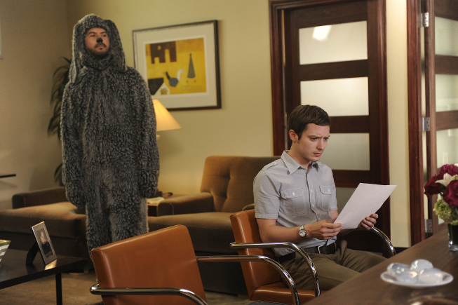 Still of Elijah Wood and Jason Gann in Wilfred (2011)