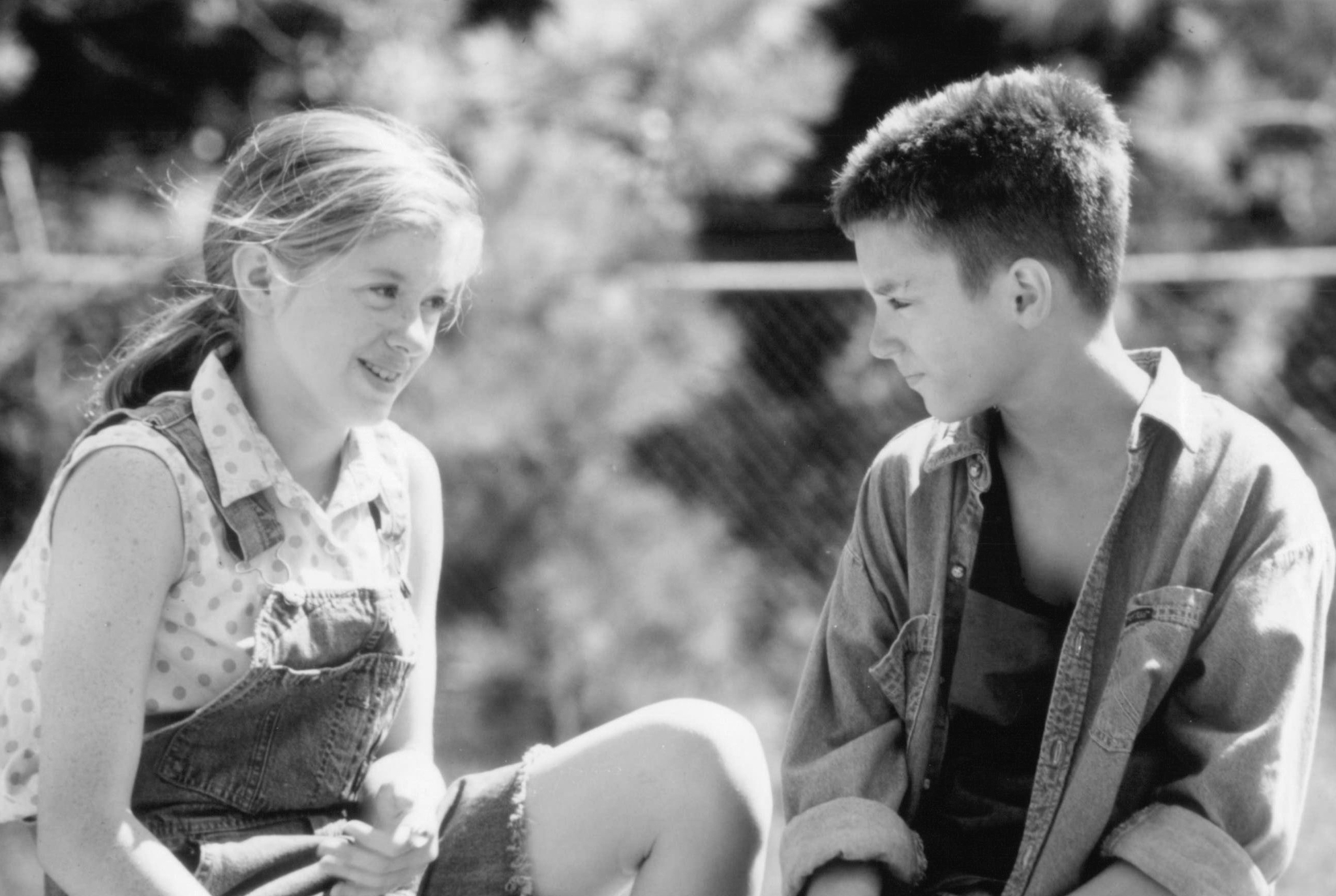 Still of Elijah Wood and Lexi Randall in The War (1994)