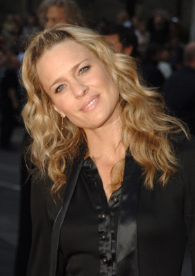 Robin Wright at event of Breaking and Entering (2006)