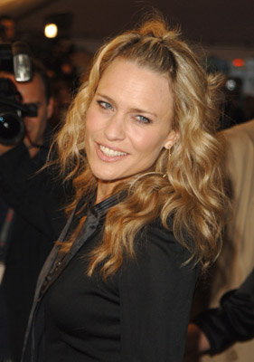 Robin Wright at event of Breaking and Entering (2006)