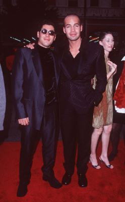 Billy Zane and Danny Nucci at event of Titanikas (1997)