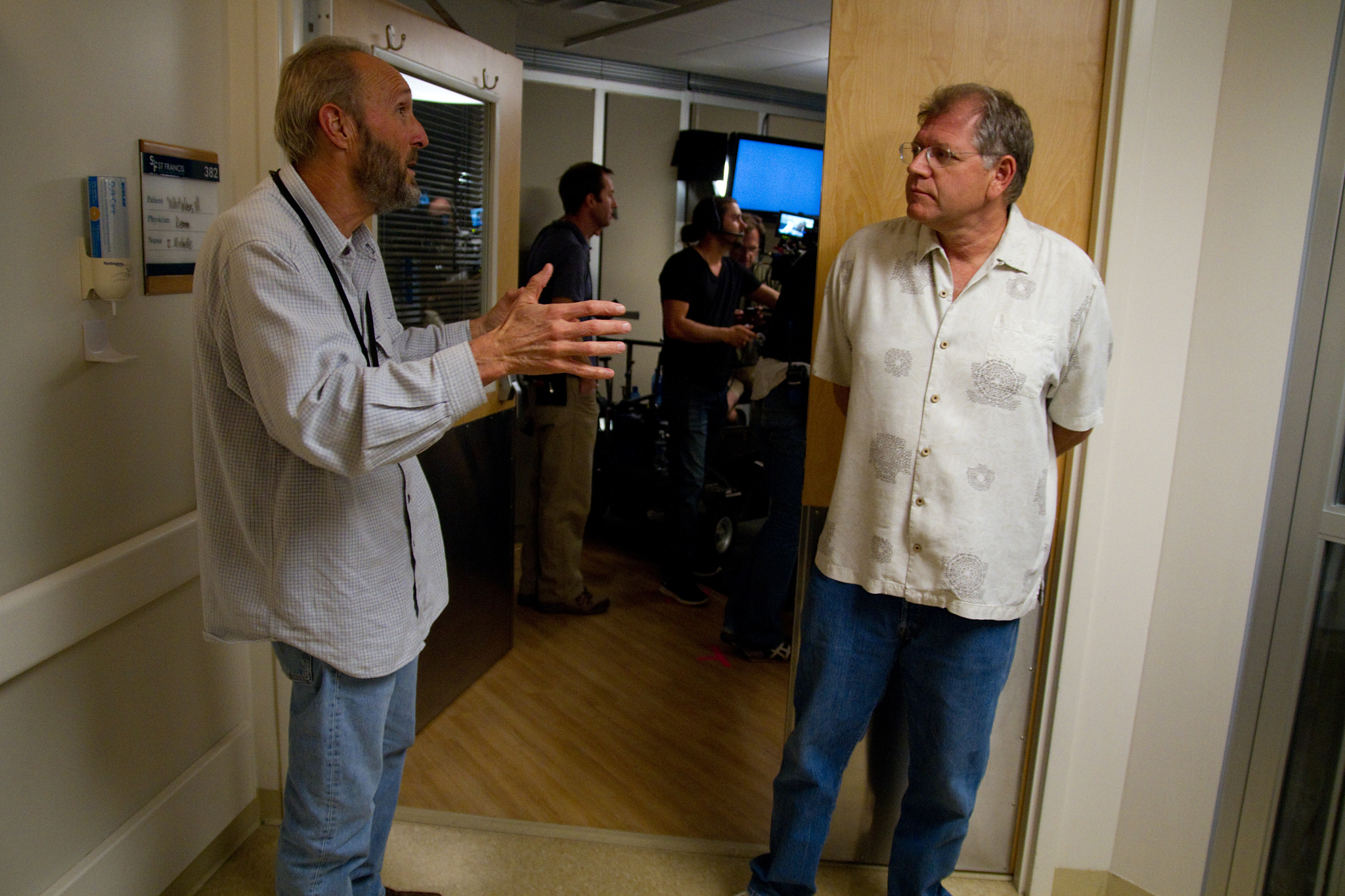 Still of Robert Zemeckis and Steve Starkey in Skrydis (2012)