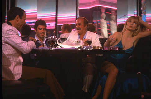 Still of Al Pacino, Michelle Pfeiffer, F. Murray Abraham and Robert Loggia in Scarface (1983)