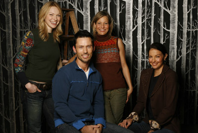 Ashley Judd, Joey Lauren Adams, Jeffrey Donovan and Laura Prepon at event of Come Early Morning (2006)