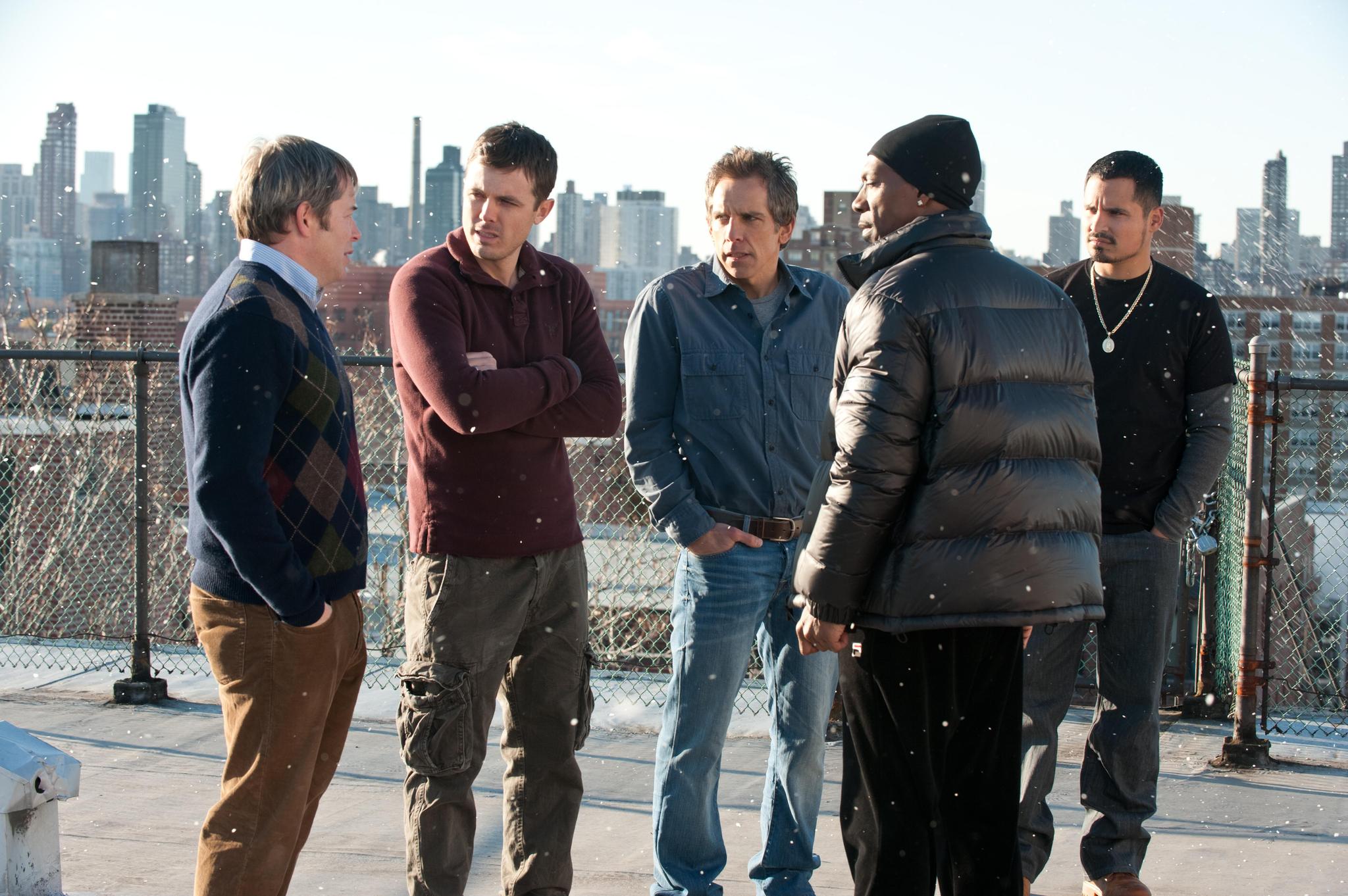 Still of Matthew Broderick, Eddie Murphy, Casey Affleck, Ben Stiller and Michael Peña in Dangoraizio apiplesimas (2011)