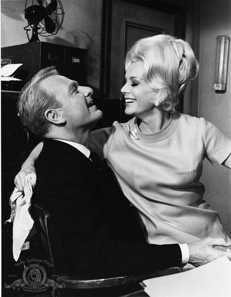 Still of Eddie Albert and Eva Gabor in Green Acres (1965)