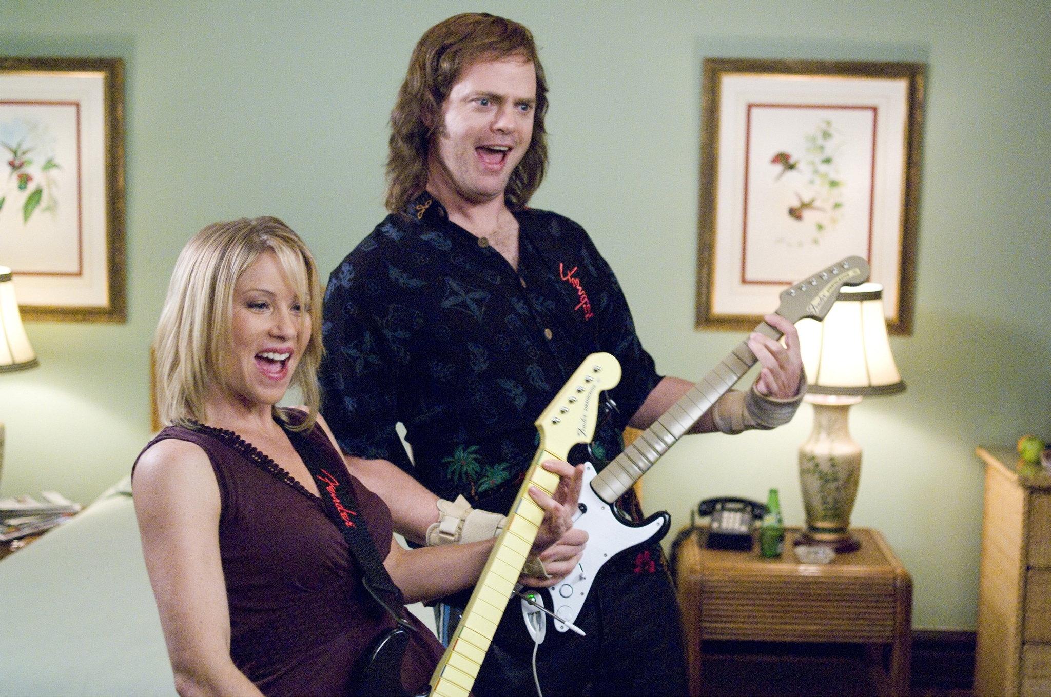 Still of Christina Applegate and Rainn Wilson in The Rocker (2008)
