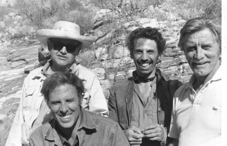 Phil Feldman, Bruce Dern, Alfonso Arau & Kirk Douglas. 