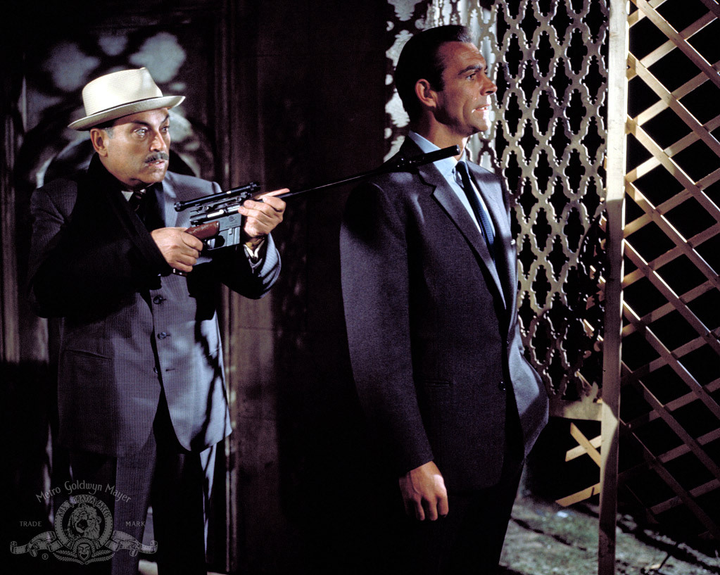 Still of Sean Connery and Pedro Armendáriz in Is Rusijos su meile (1963)