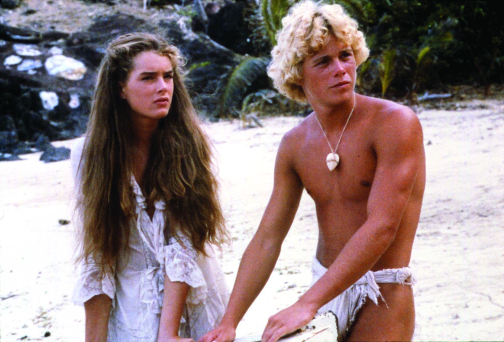 Still of Brooke Shields and Christopher Atkins in The Blue Lagoon (1980)
