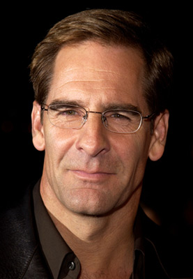 Scott Bakula at event of Life as a House (2001)