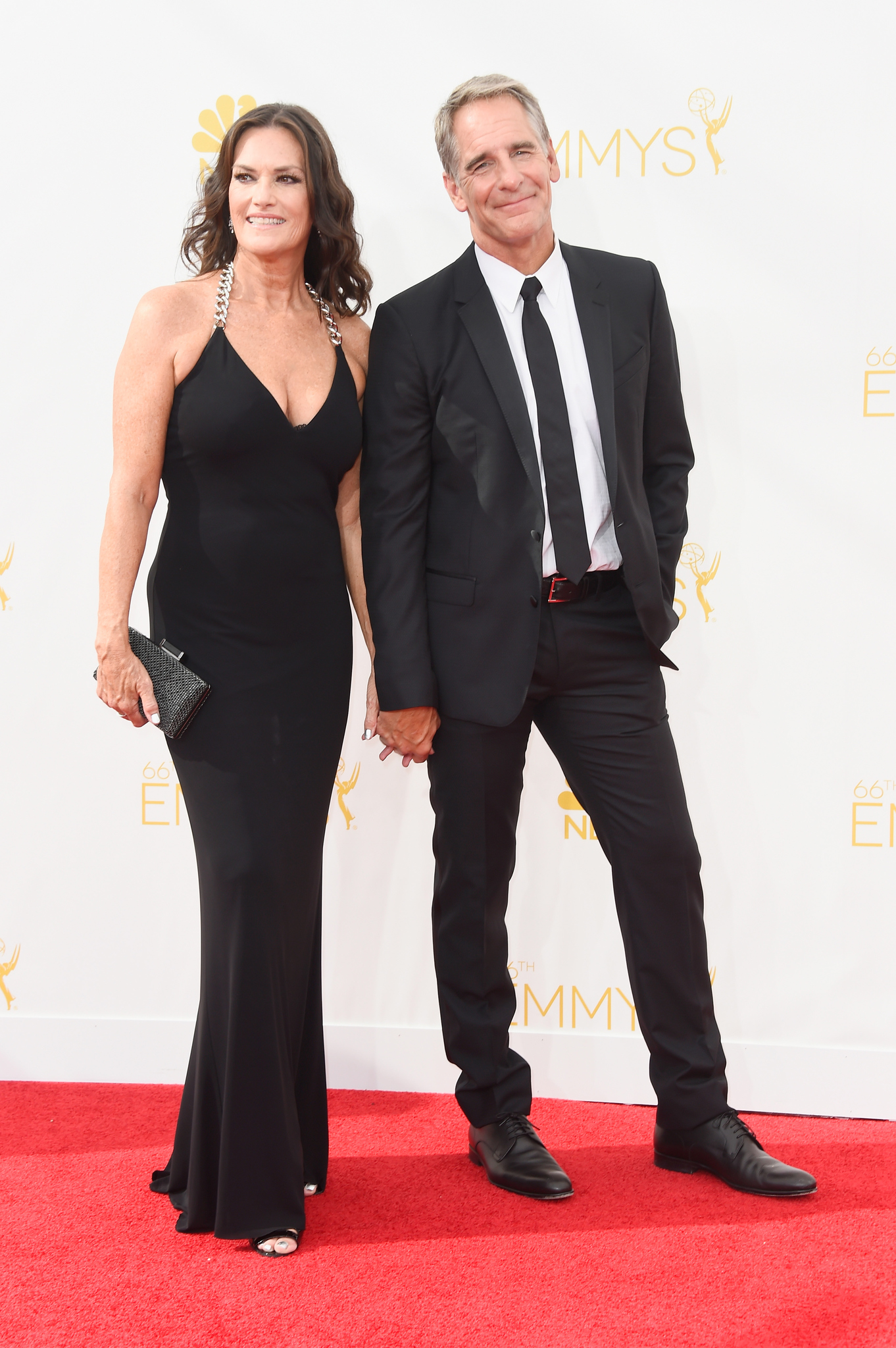 Scott Bakula and Chelsea Field at event of The 66th Primetime Emmy Awards (2014)
