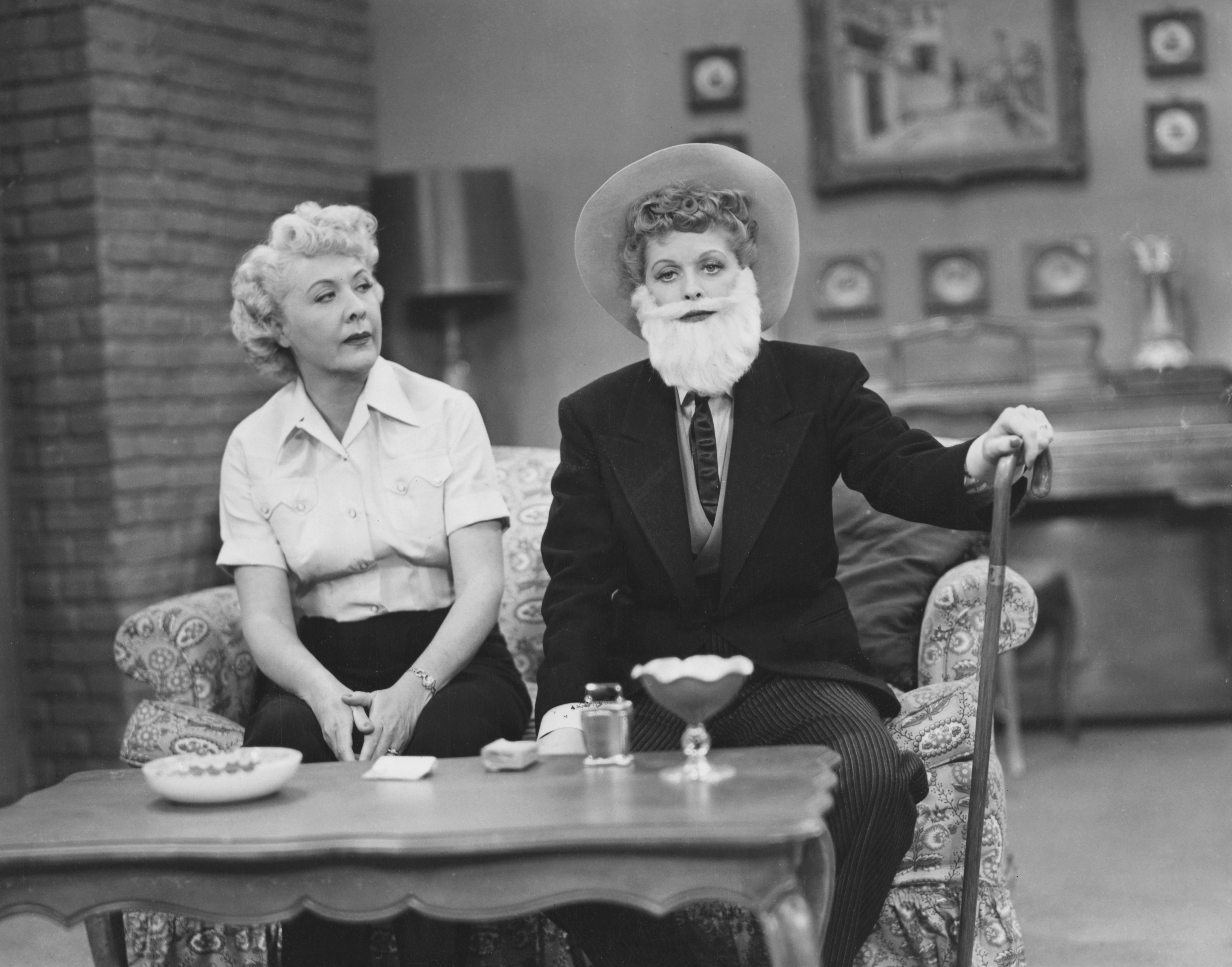 Still of Lucille Ball and Vivian Vance in I Love Lucy (1951)